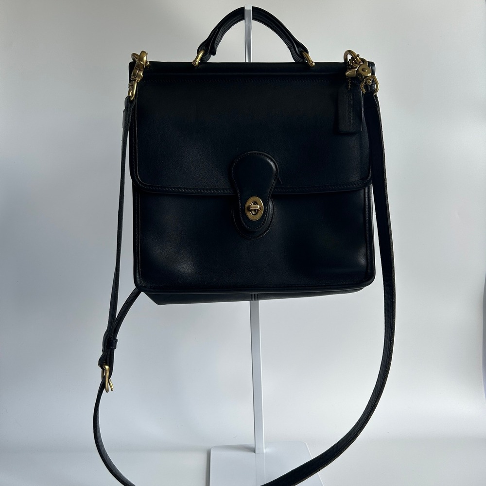 Coach Willis 9927 Black Glove Tanned Leather Crossbody Bag Excellent